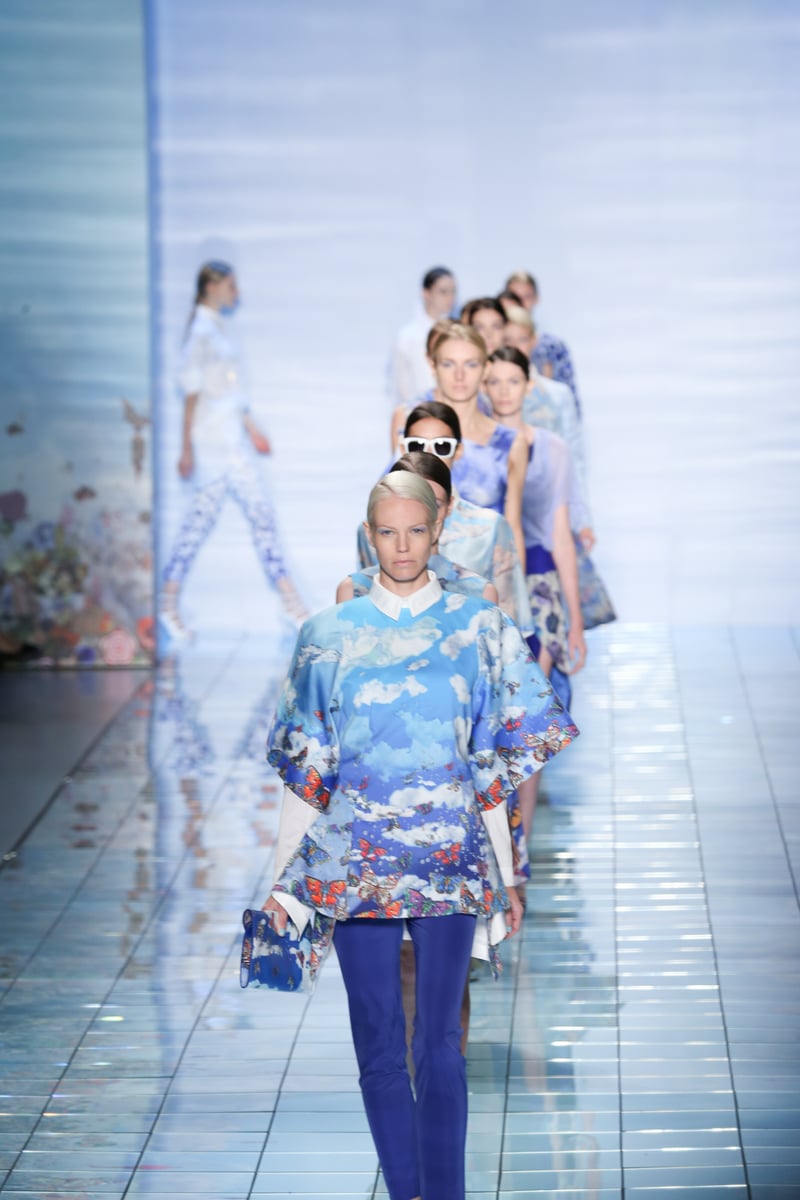 Lie Sang Bong SS15 — second runway look
